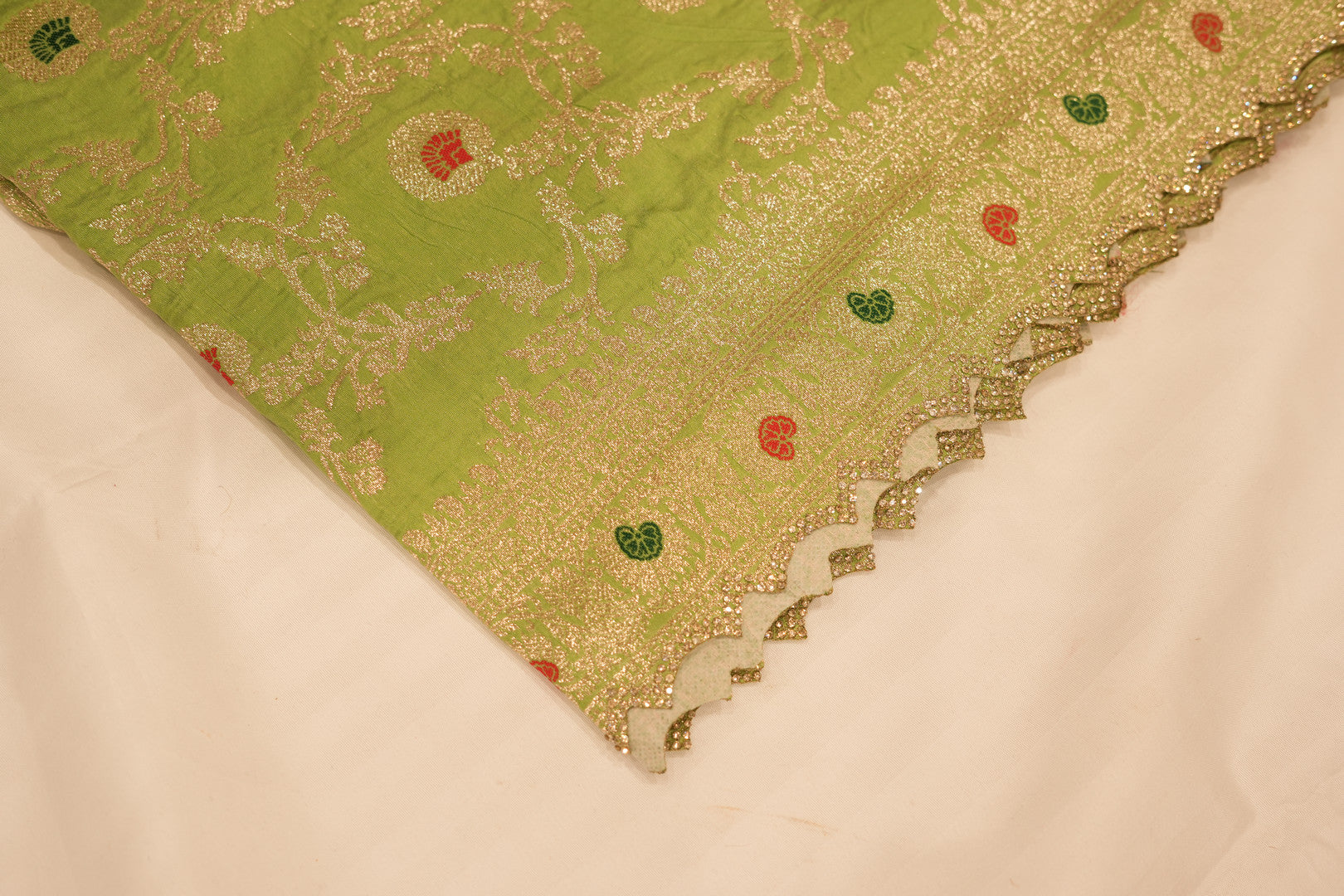 Meenakari Banarasi Silk Saree