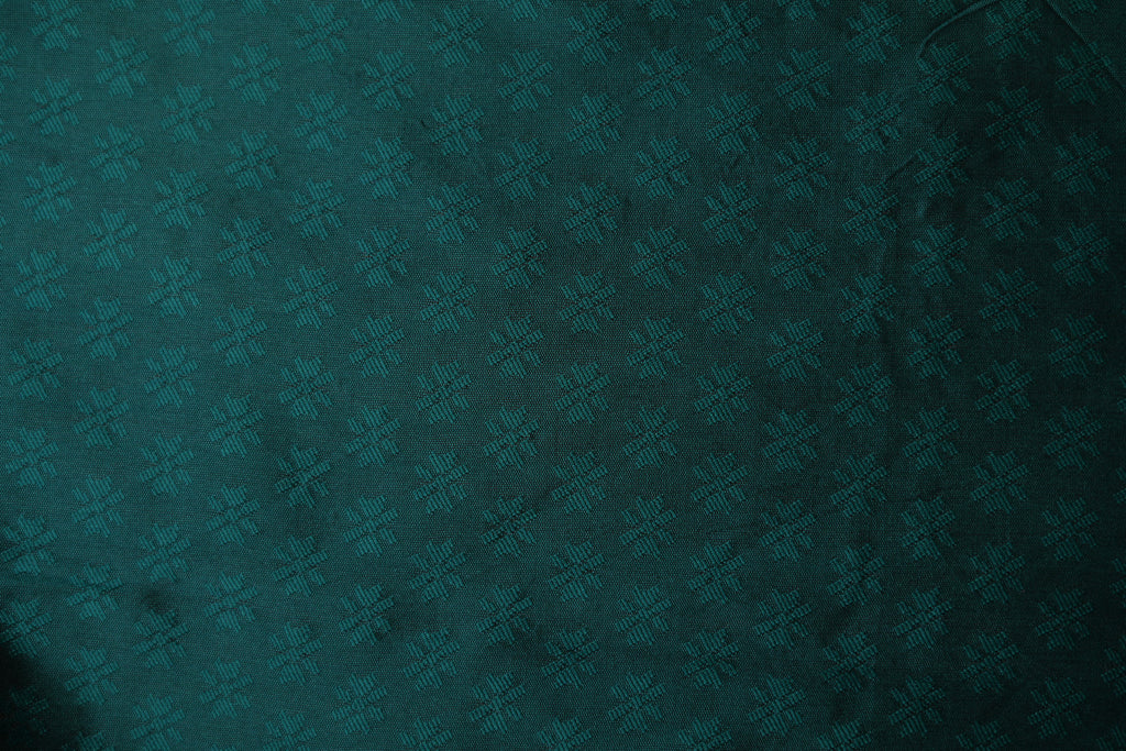 Pure Silk Banarasi Saree with Dulha-Dulhan Motif